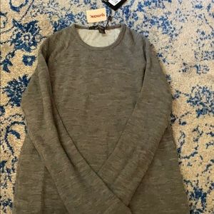 Long sleeve pullover